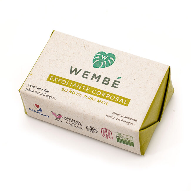 Jabón Exfoliante Corporal WEMBÉ con yerba mate en su empaque de papel artesanal